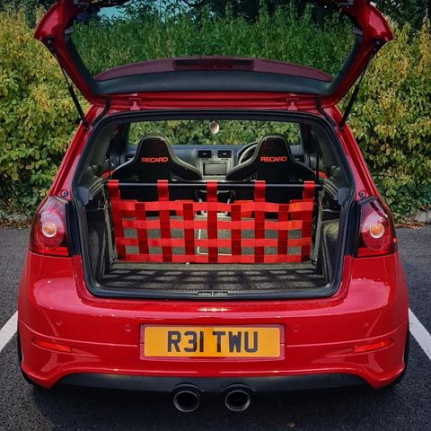 Rear seat delete kit for VW Golf 4 R32
