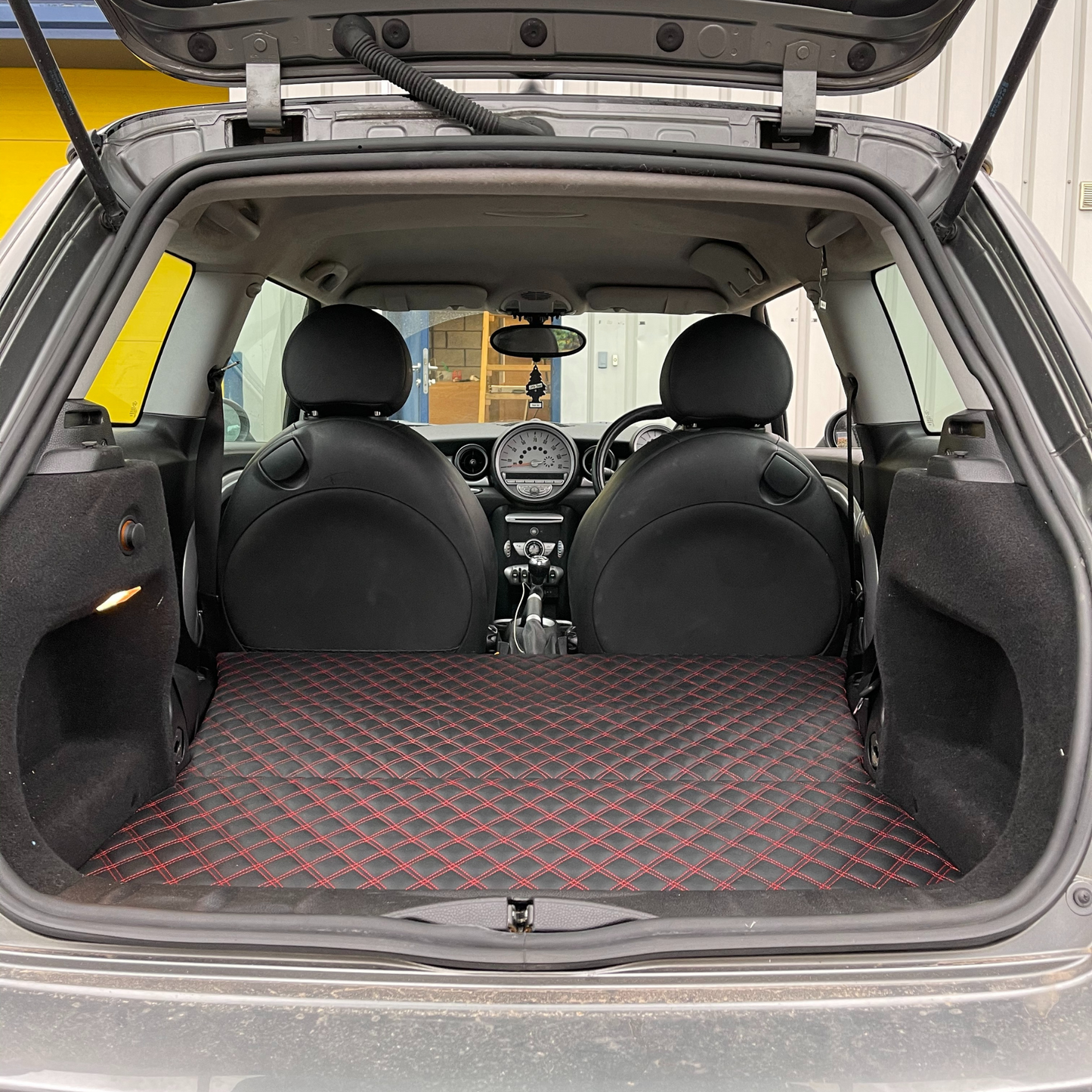 Mini Cooper S R56 Rear seat delete