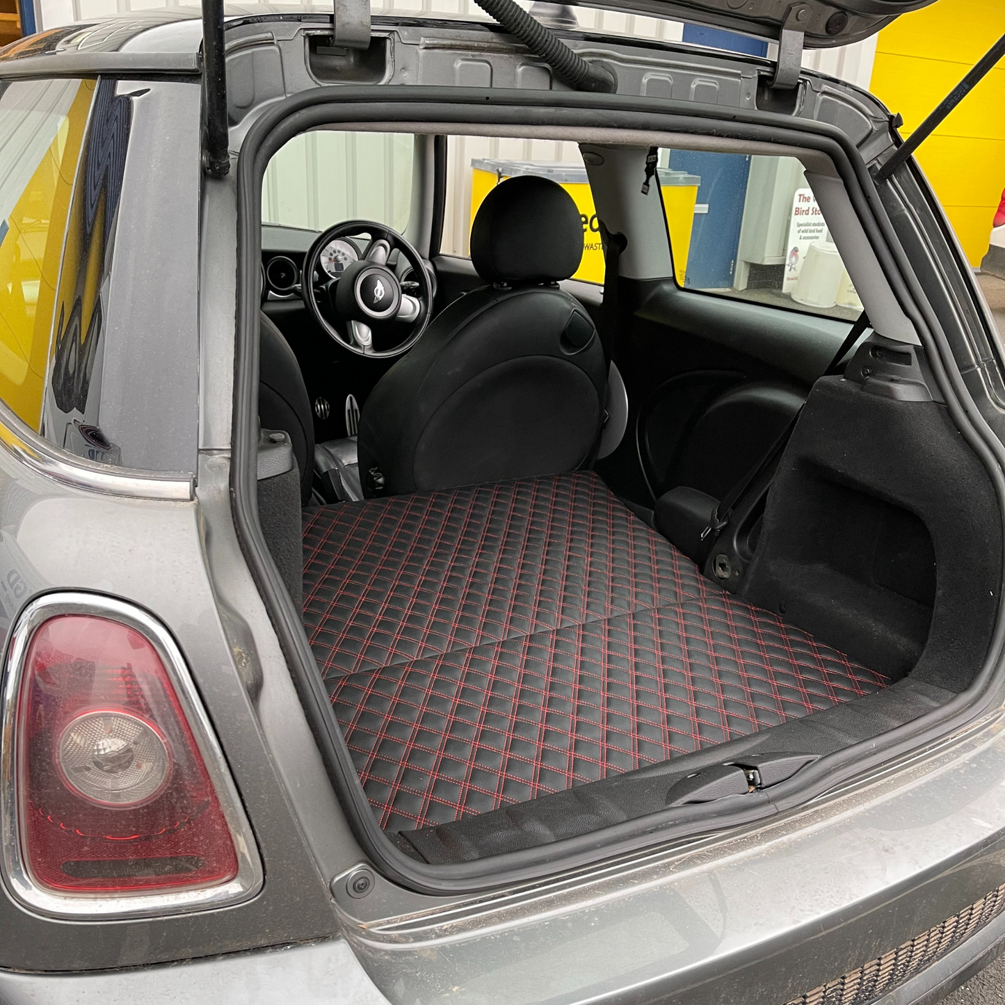 Mini Cooper S R56 Rear seat delete