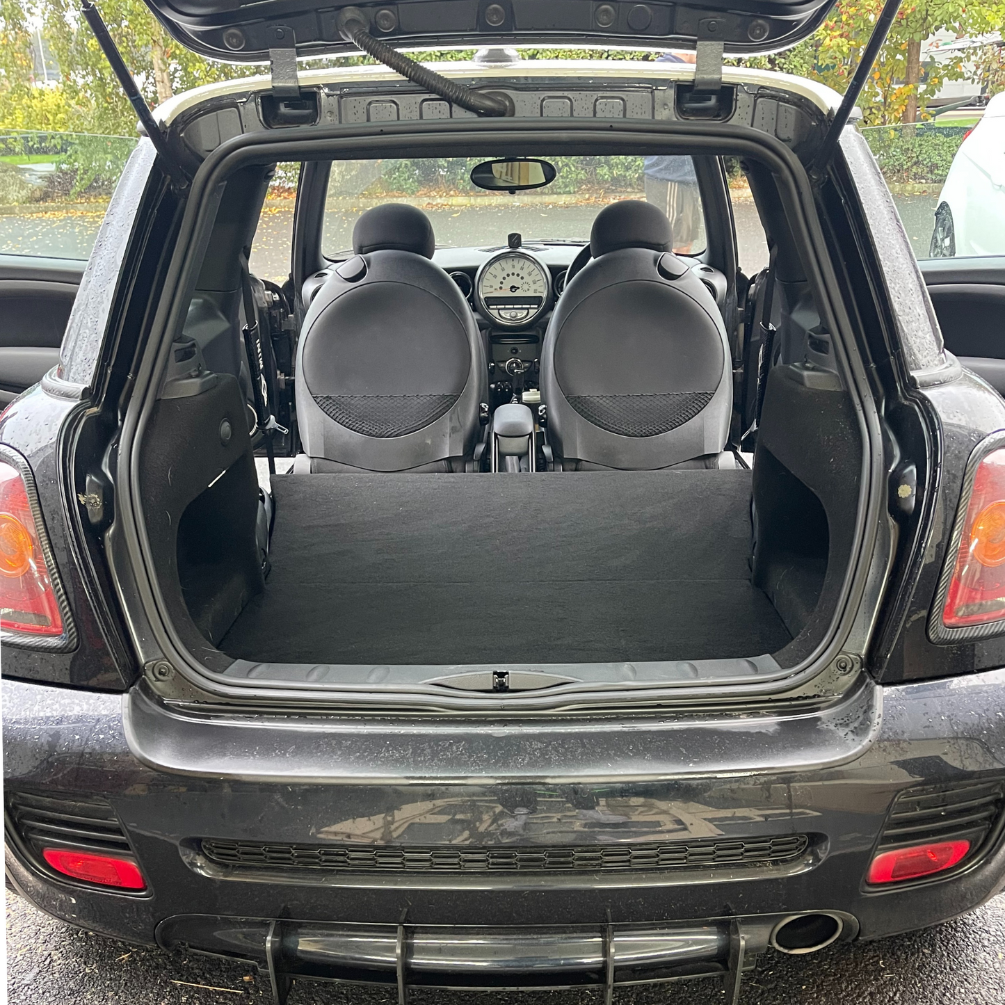 Mini Cooper S R56 Rear seat delete