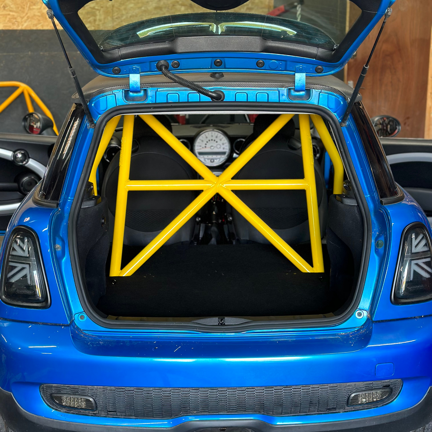 Mini Cooper S R56 Rear seat delete