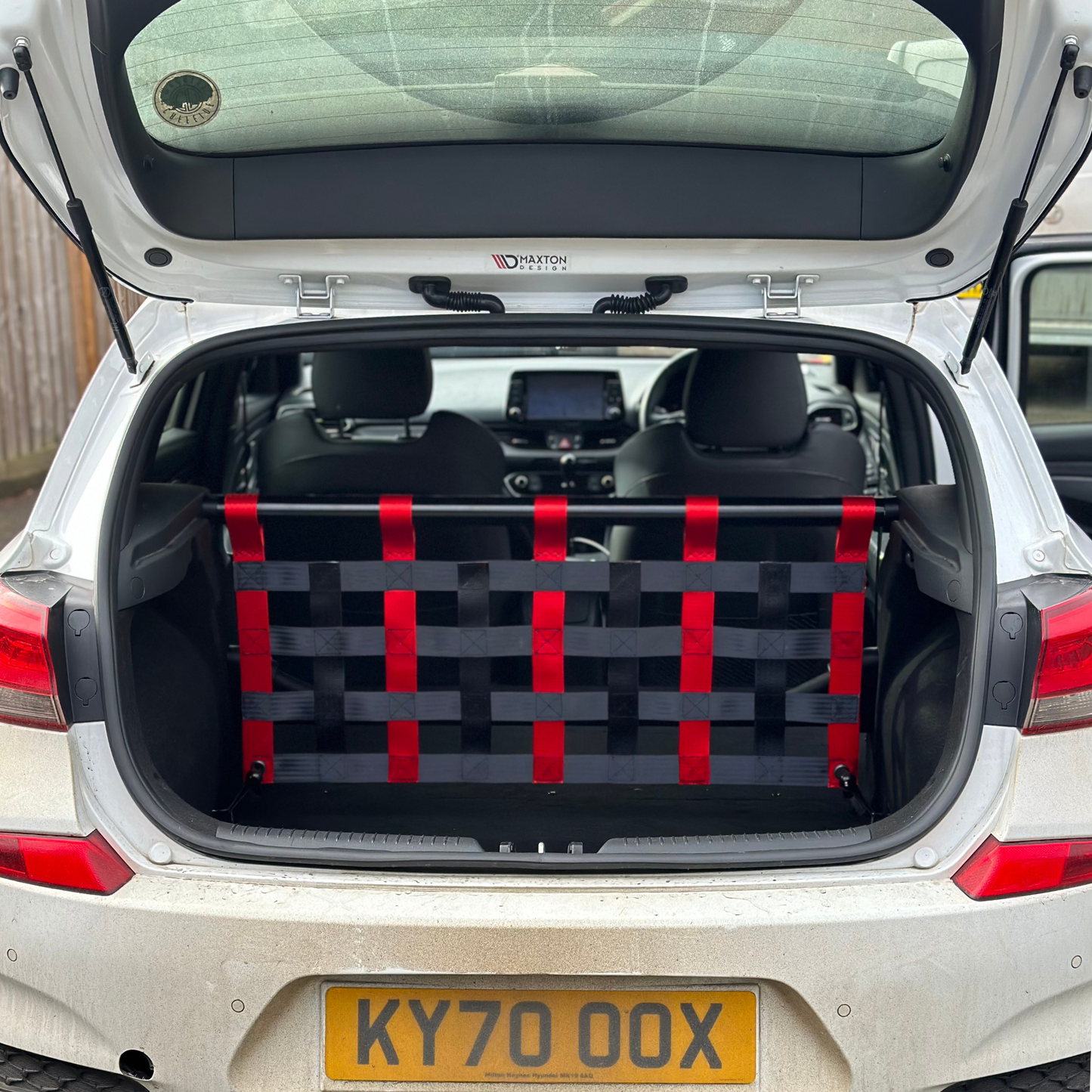 Hyundai i30N Strut bar and Cargo net