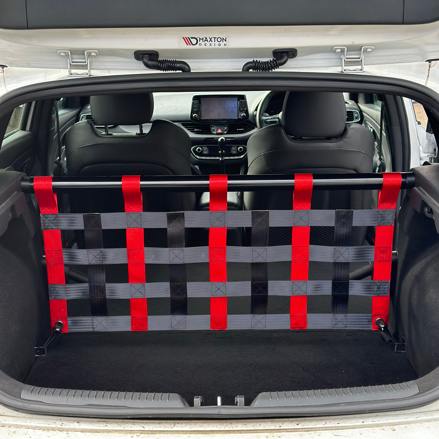 Hyundai i30N Strut bar and Cargo net