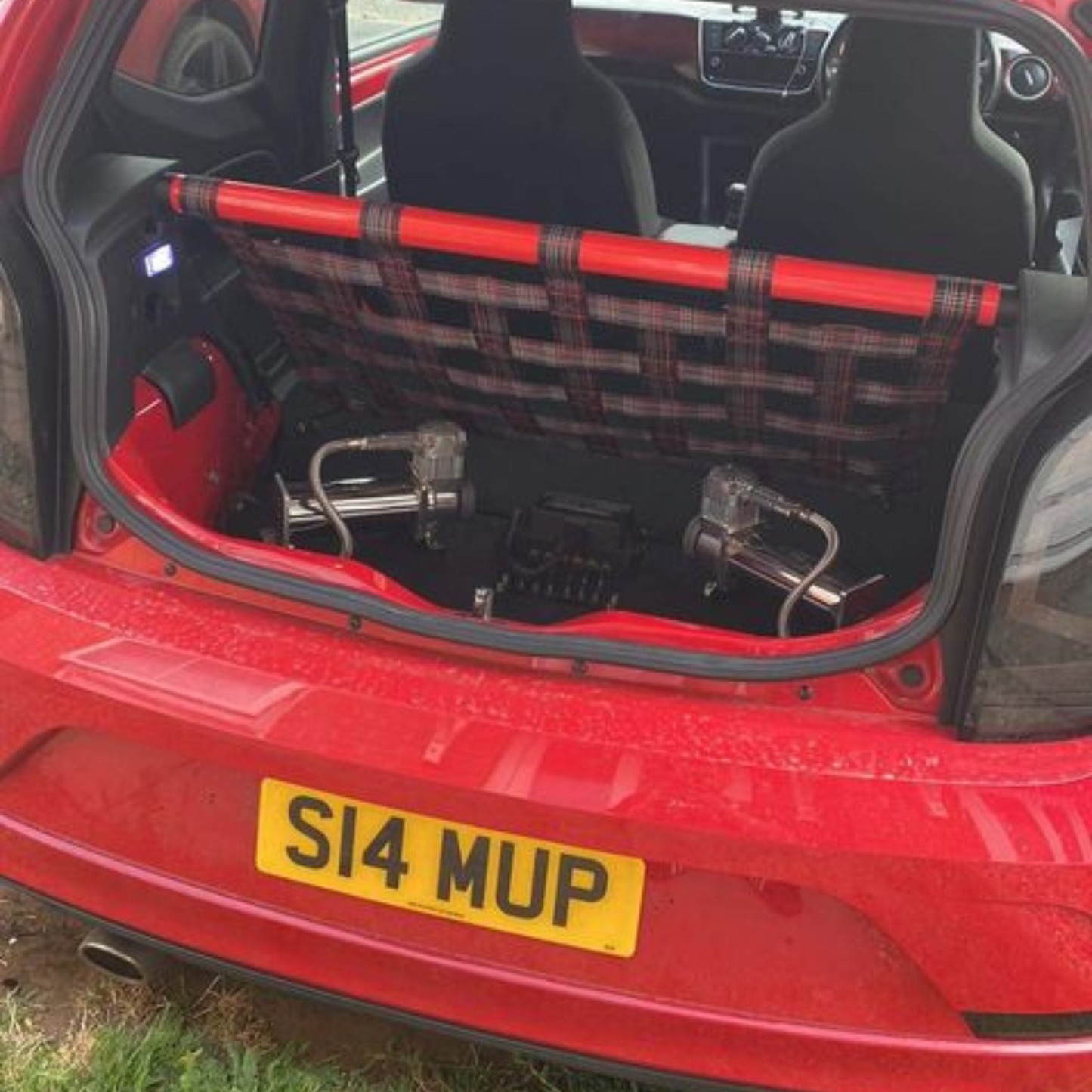 VW UP GTI Strut bar and Cargo net