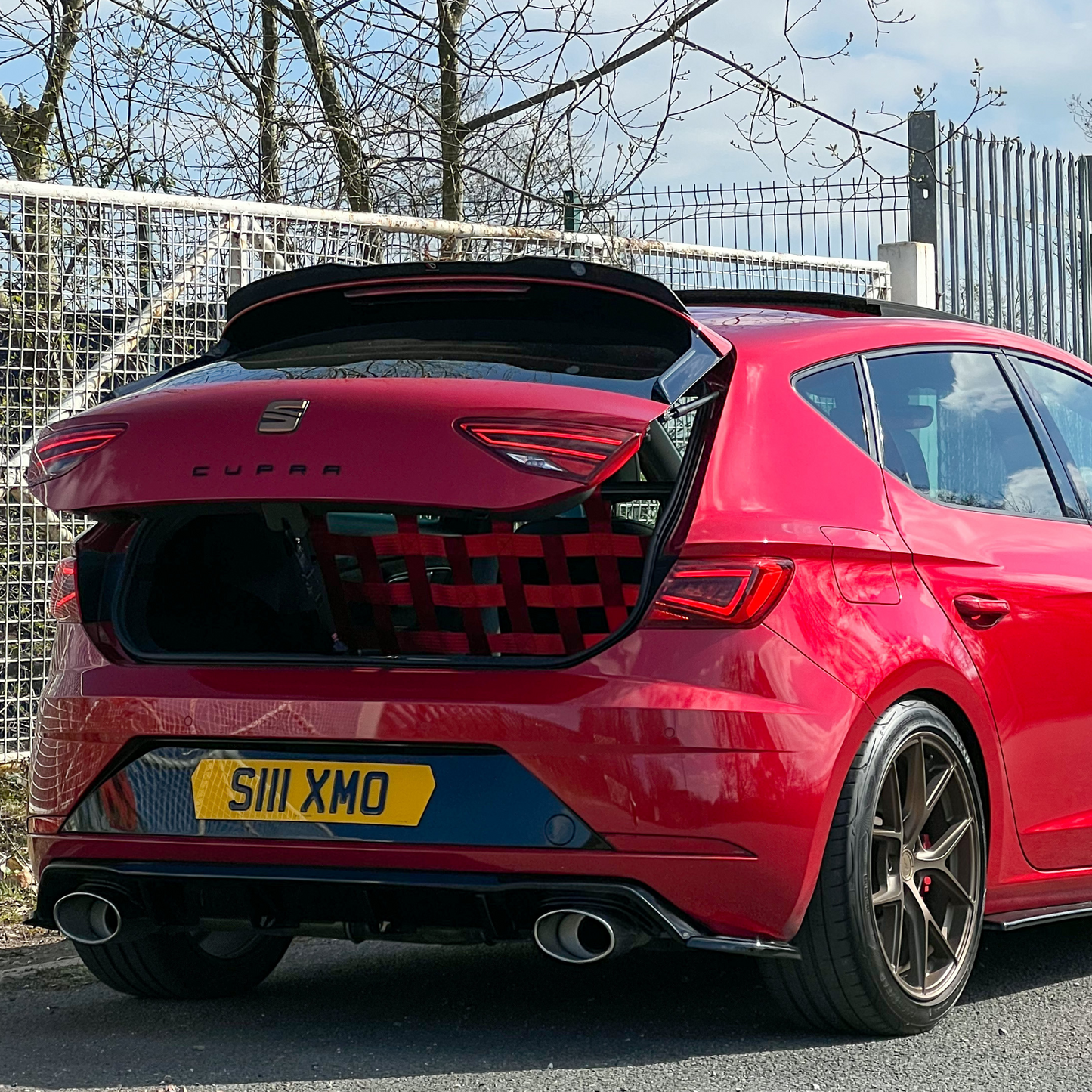 Seat Leon Mk3 Cupra R Strut bar and Cargo net