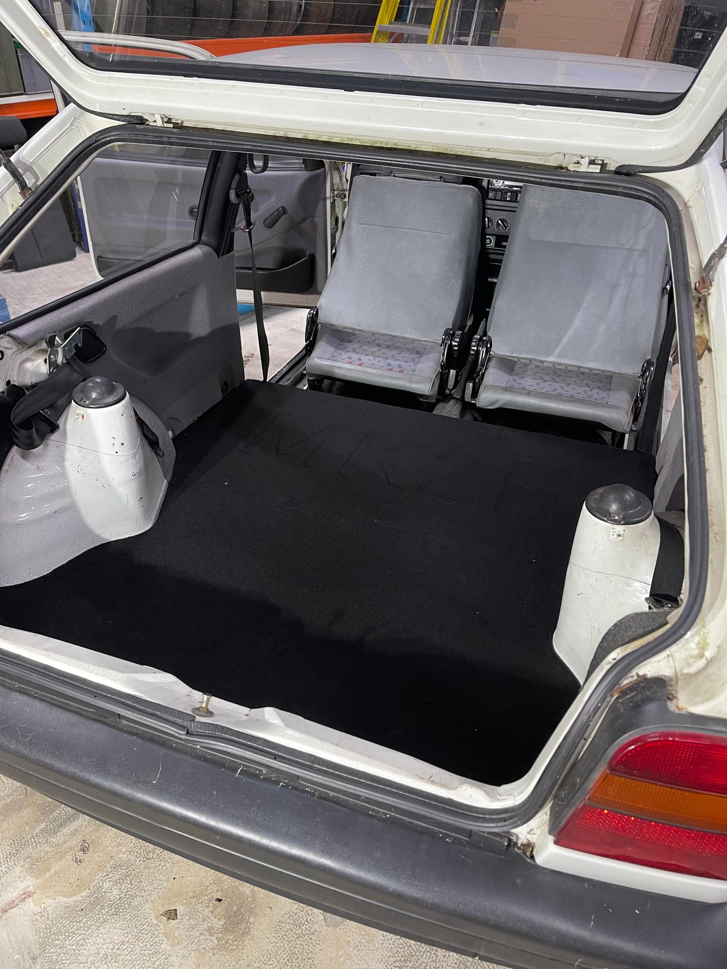 VW Polo MK2 Rear seat delete